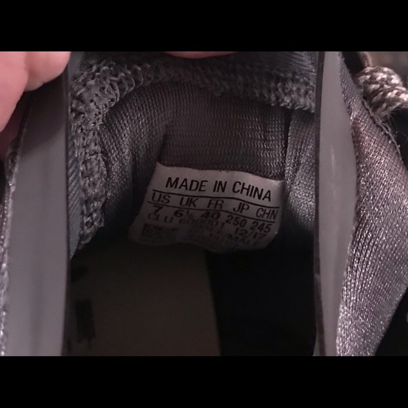 Like new Adidas James Harden gray shoes size 7